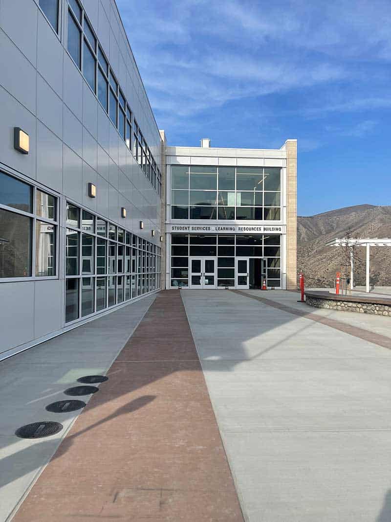 Exterior view of the COC Student Services Learning Resources Entrance.