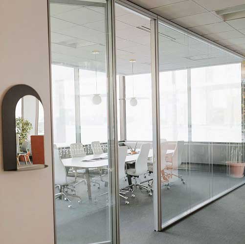 Enclose Frameless Glass systems enable users to create fixed conference spaces with easy reconfiguration